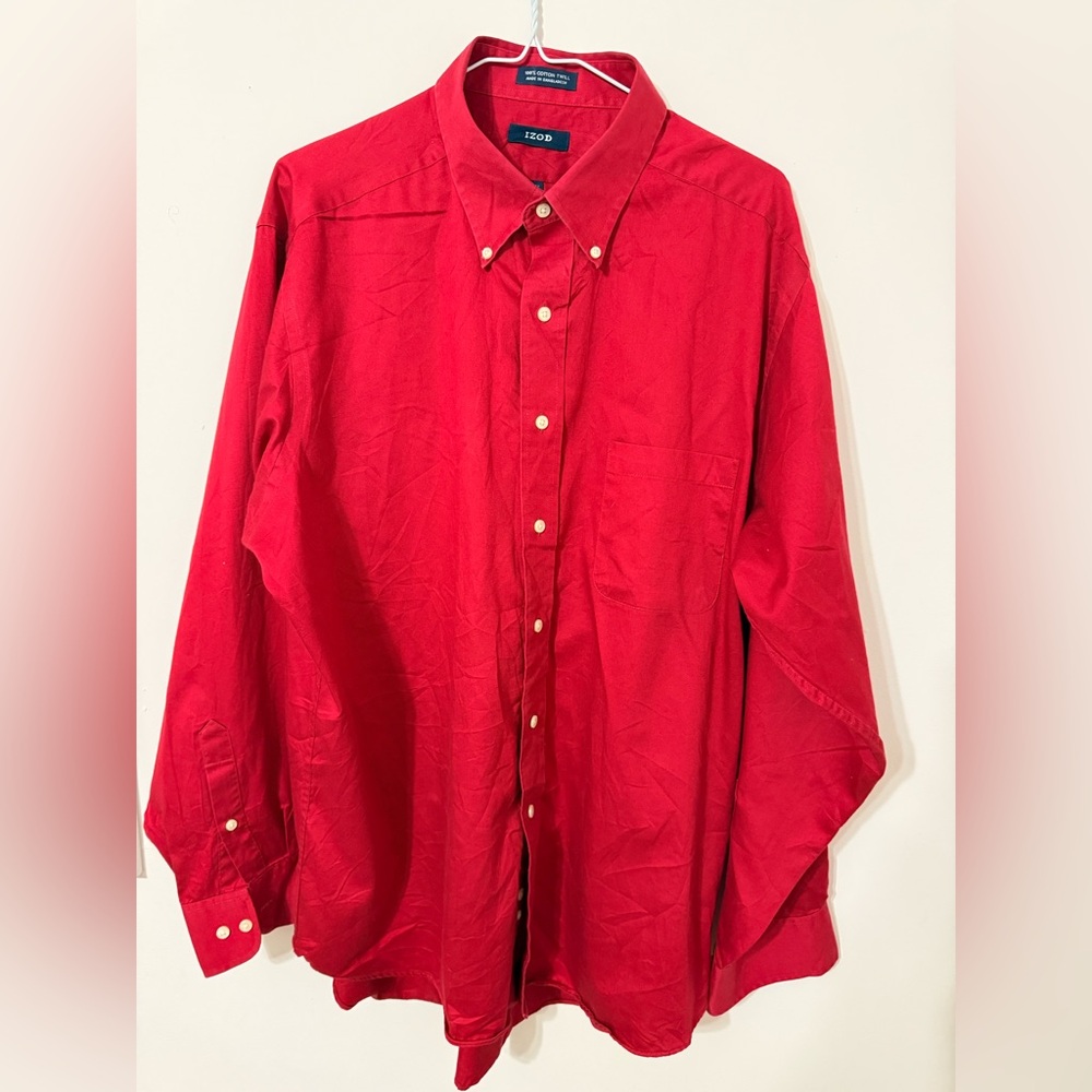 Izod Men's Vibrant Red Casual Button-Down Shirt